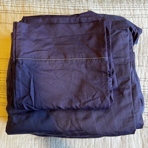 Purple Biltmore 💯 egyptian cotton king sheets ✨